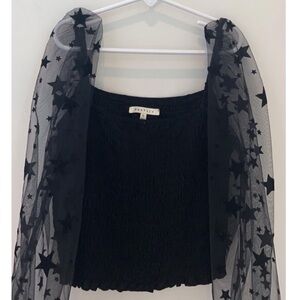 Smocked star mesh sleeve top size: small (fits xs)